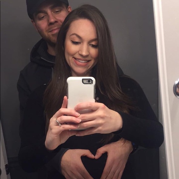 Meet your Posher, Holly - Picture 1 of 2